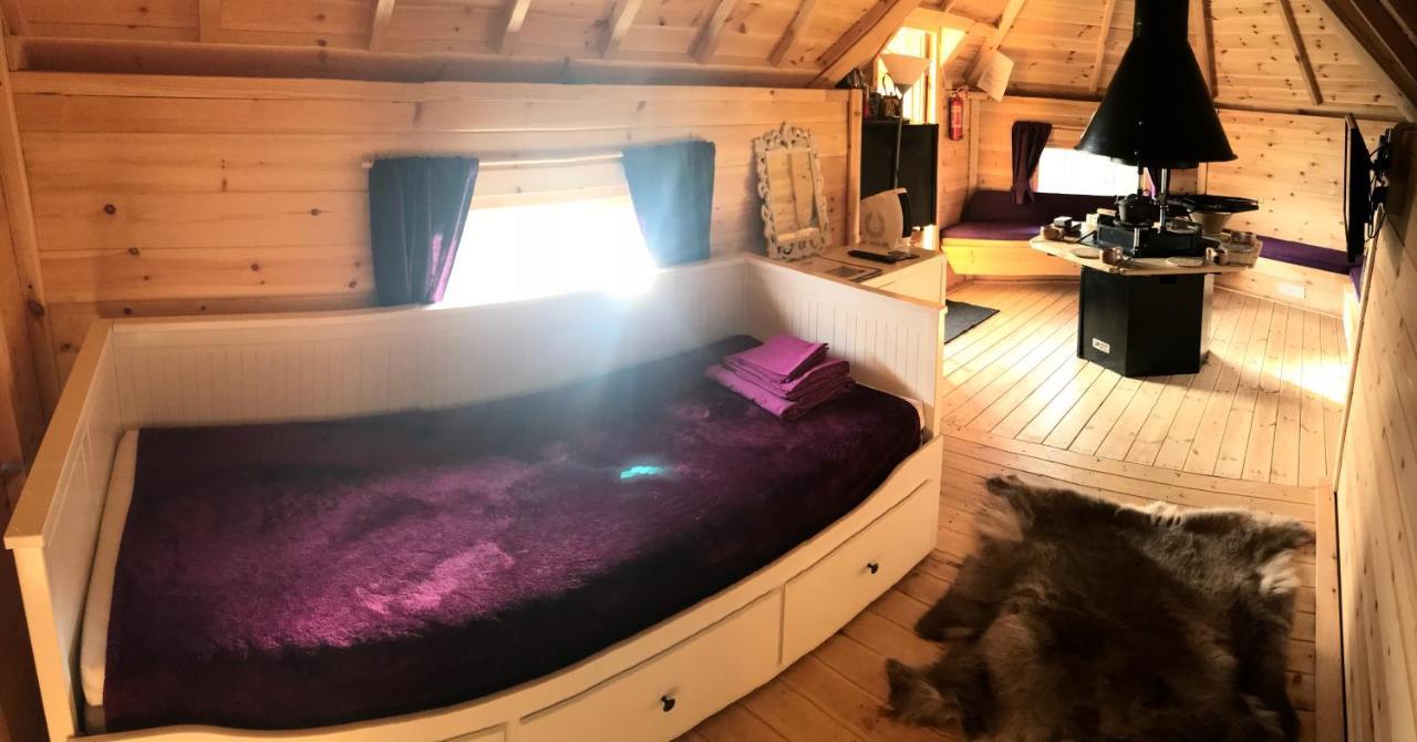 Elton Barn Fishery & Retreat Nottingham