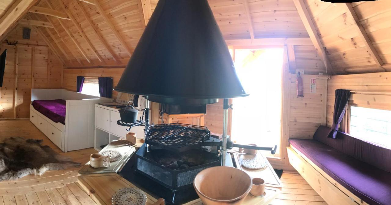 Elton Barn Fishery & Retreat Lodge
