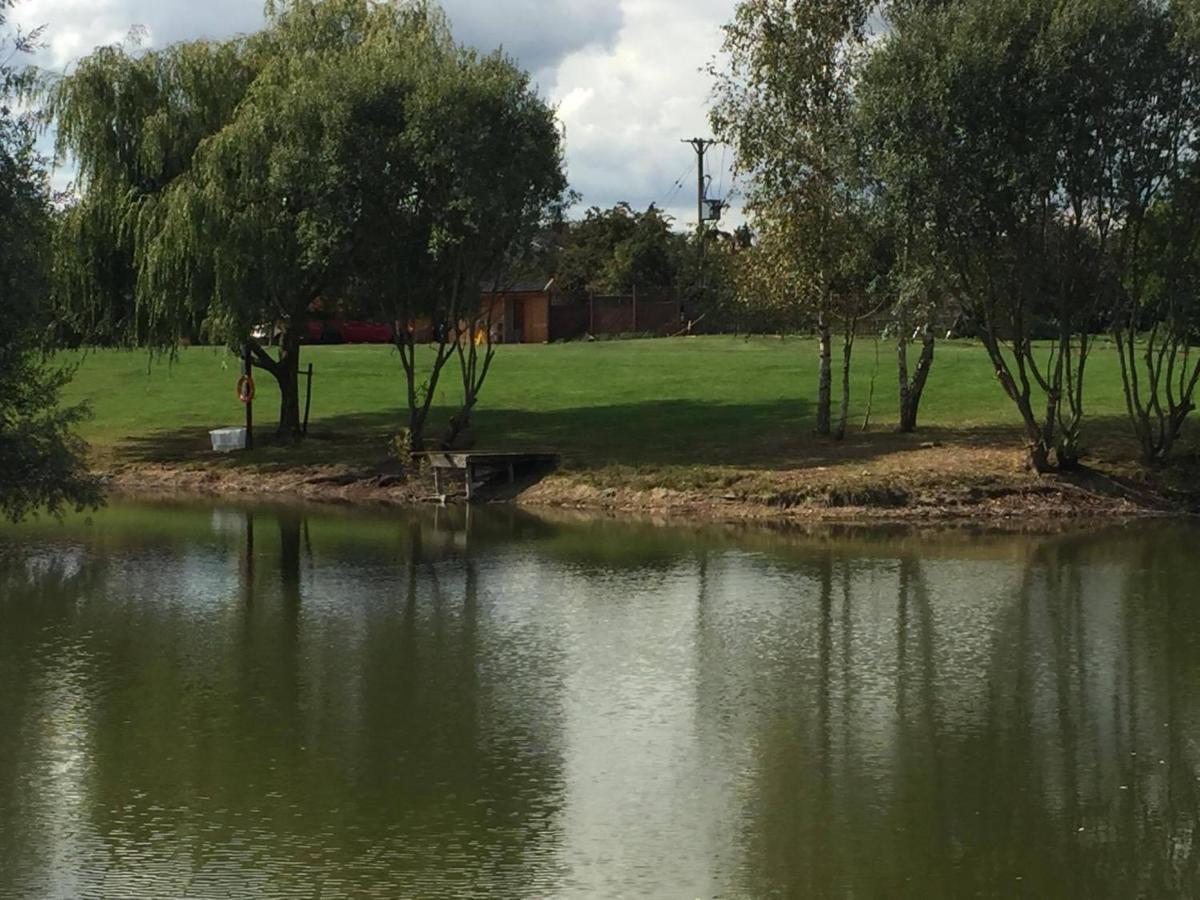 Lodge Elton Barn Fishery & Retreat Nottingham