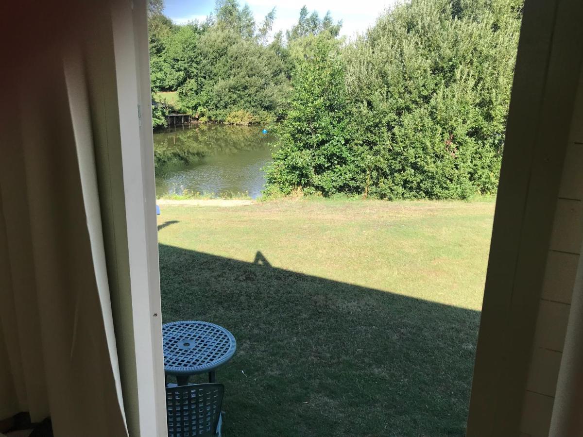 Elton Barn Fishery & Retreat *