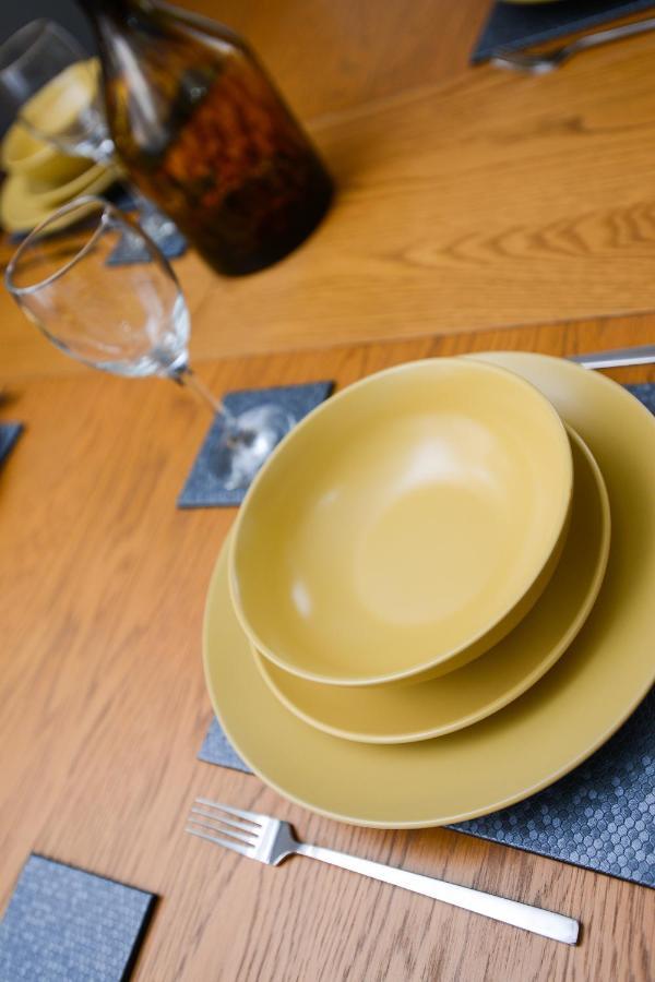 De Luxe Short Stays-middleton * Nottingham