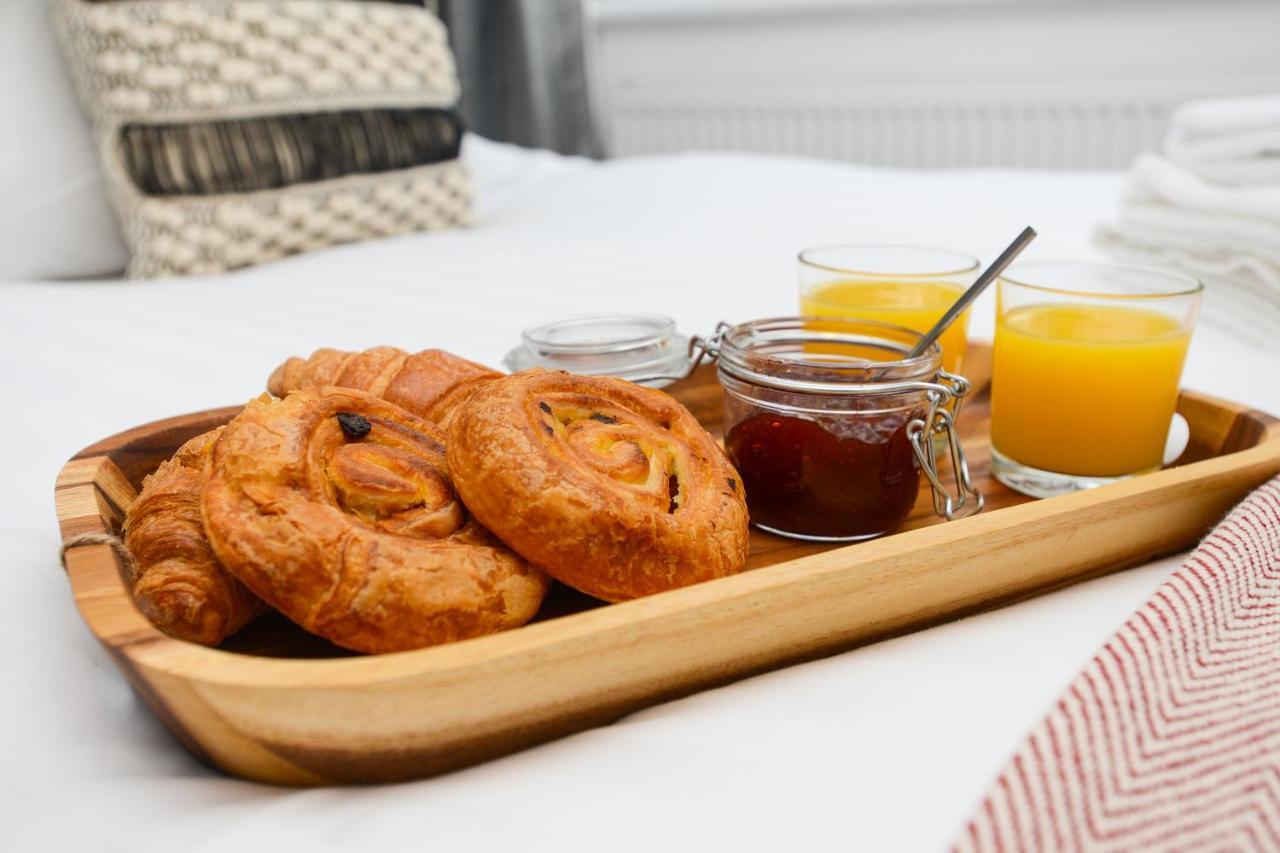De Luxe Short Stays-middleton Nottingham