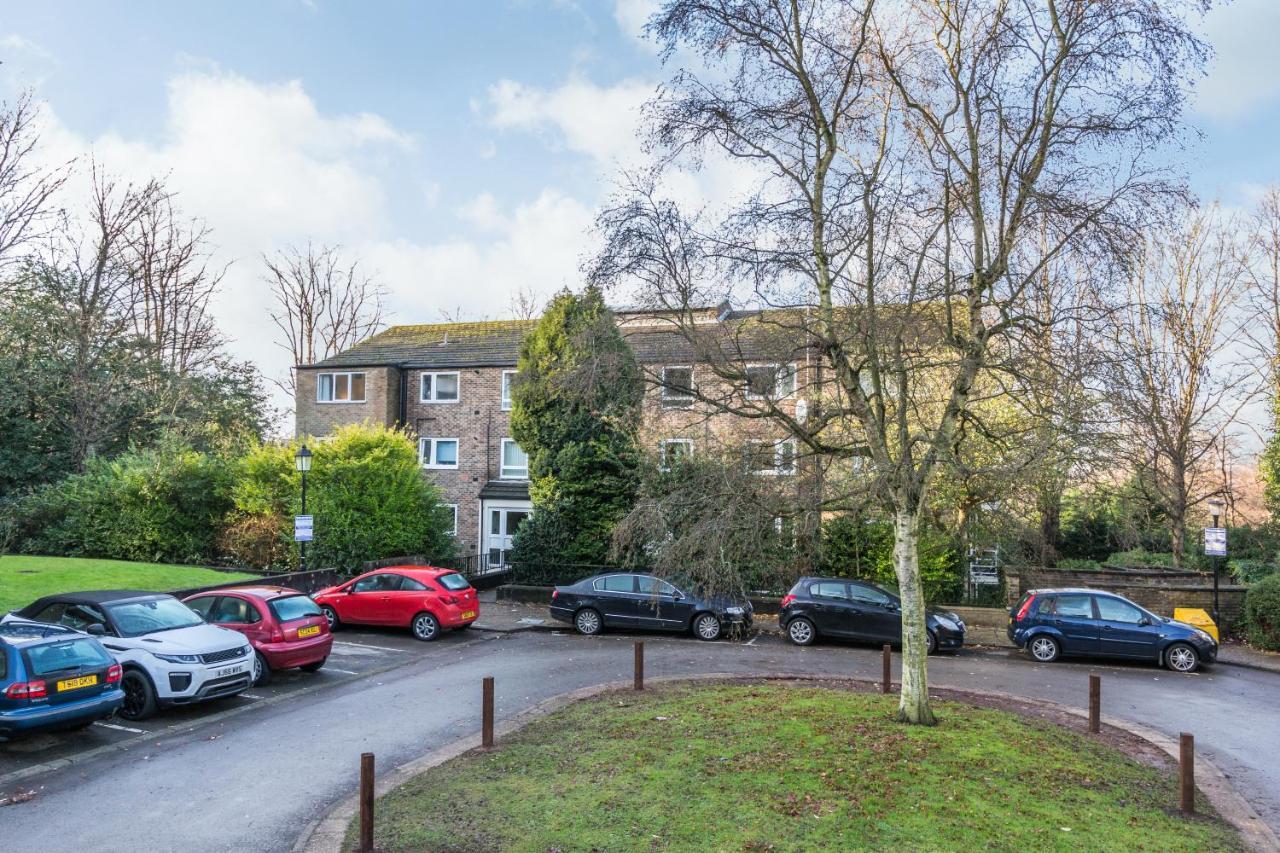 Magdala - Sleek And Modern 2bed In *