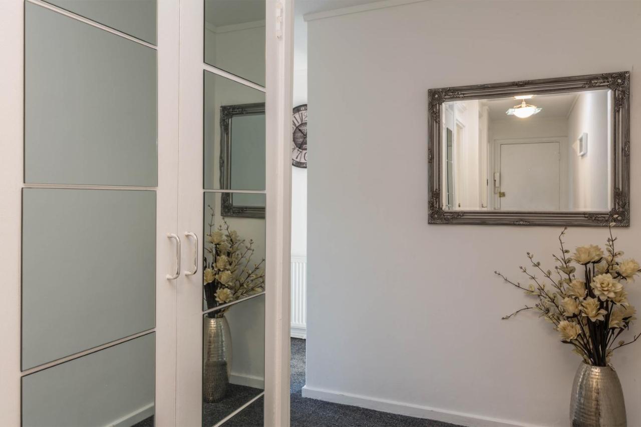 Apartamento Magdala - Sleek And Modern 2bed In *