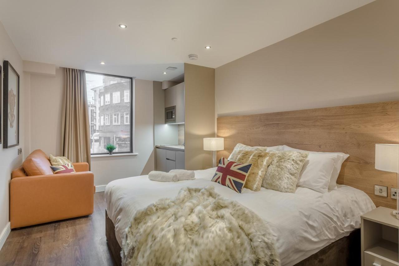 Aparthotel Dwell Living 4*