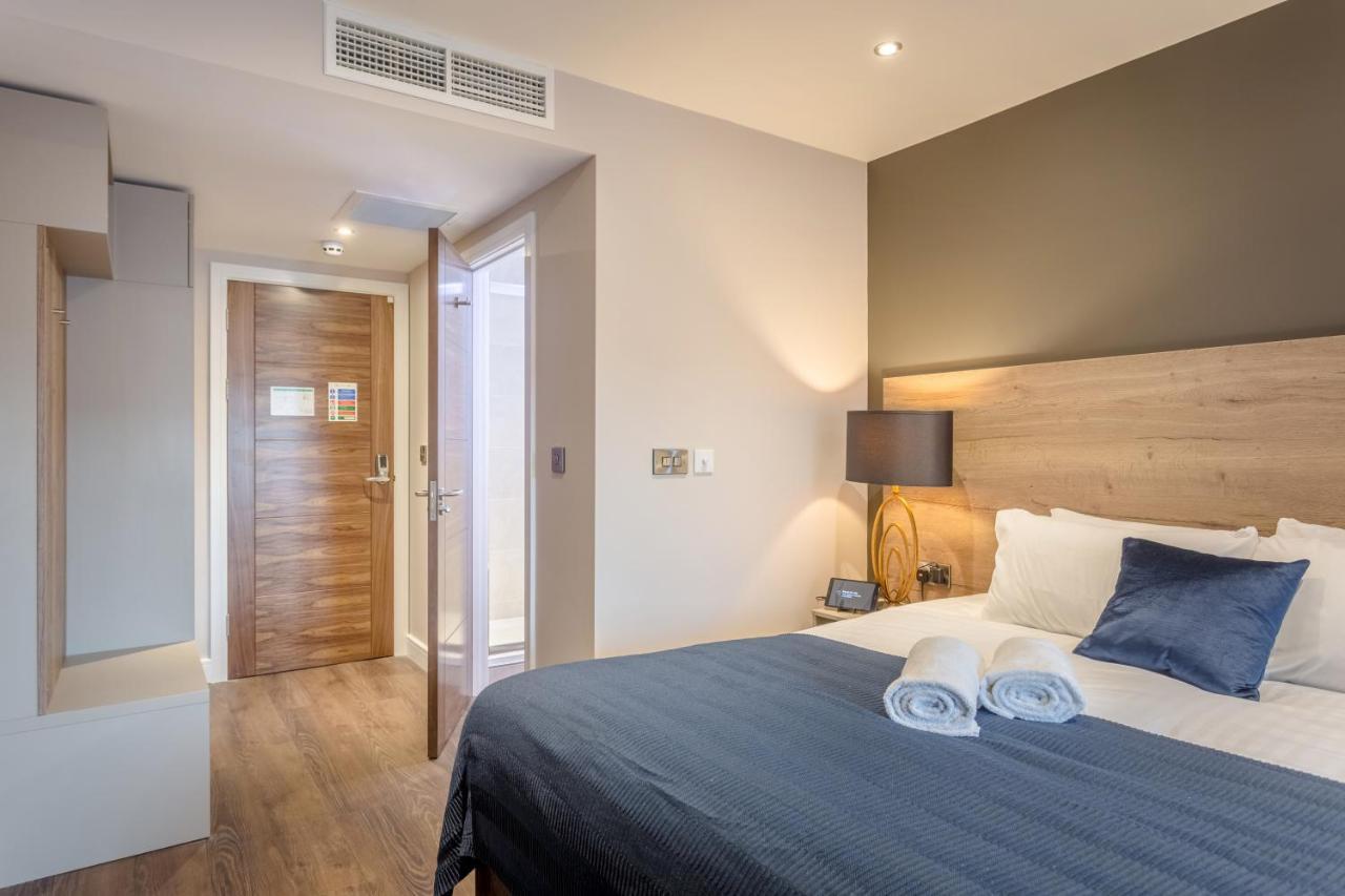 Aparthotel Dwell Living 4*