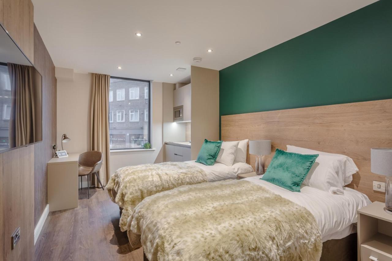 Aparthotel Dwell Living 4*