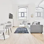 Modern 1 Bedroom Apartment In Central Nottingham