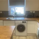 Spacious Home Near Citycentre Parking/Wifi/Netflix
