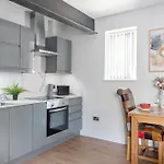 Modern Studio In Central Arnold