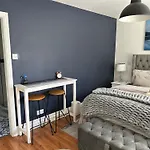 Lux Akinle Residence