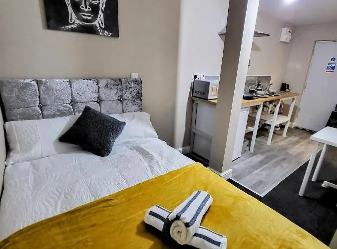 Easy Living Nottingham - The Albany