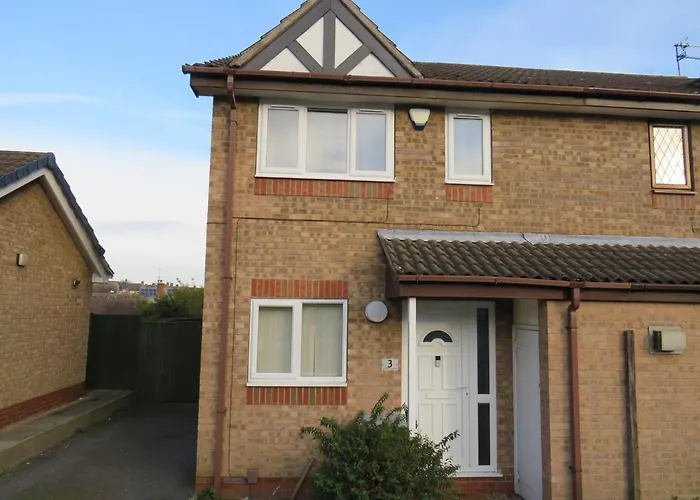 Remarkable And Perfect 3 Bed House In Nottingham