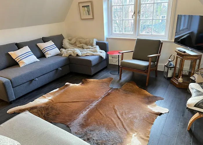 Peaceful Flat In The Park