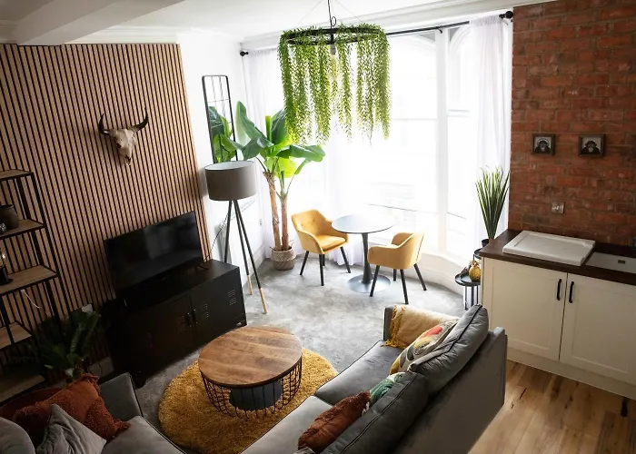 Luxurious 1 Bedroom Lace Market Apartment