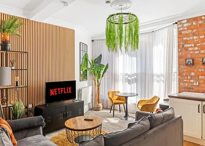 Luxurious City Centre Lace Market Apartment