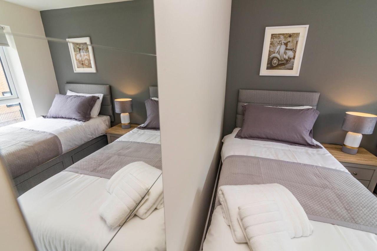 Blackstone Walk - Fabulous With Parking Holiday home *