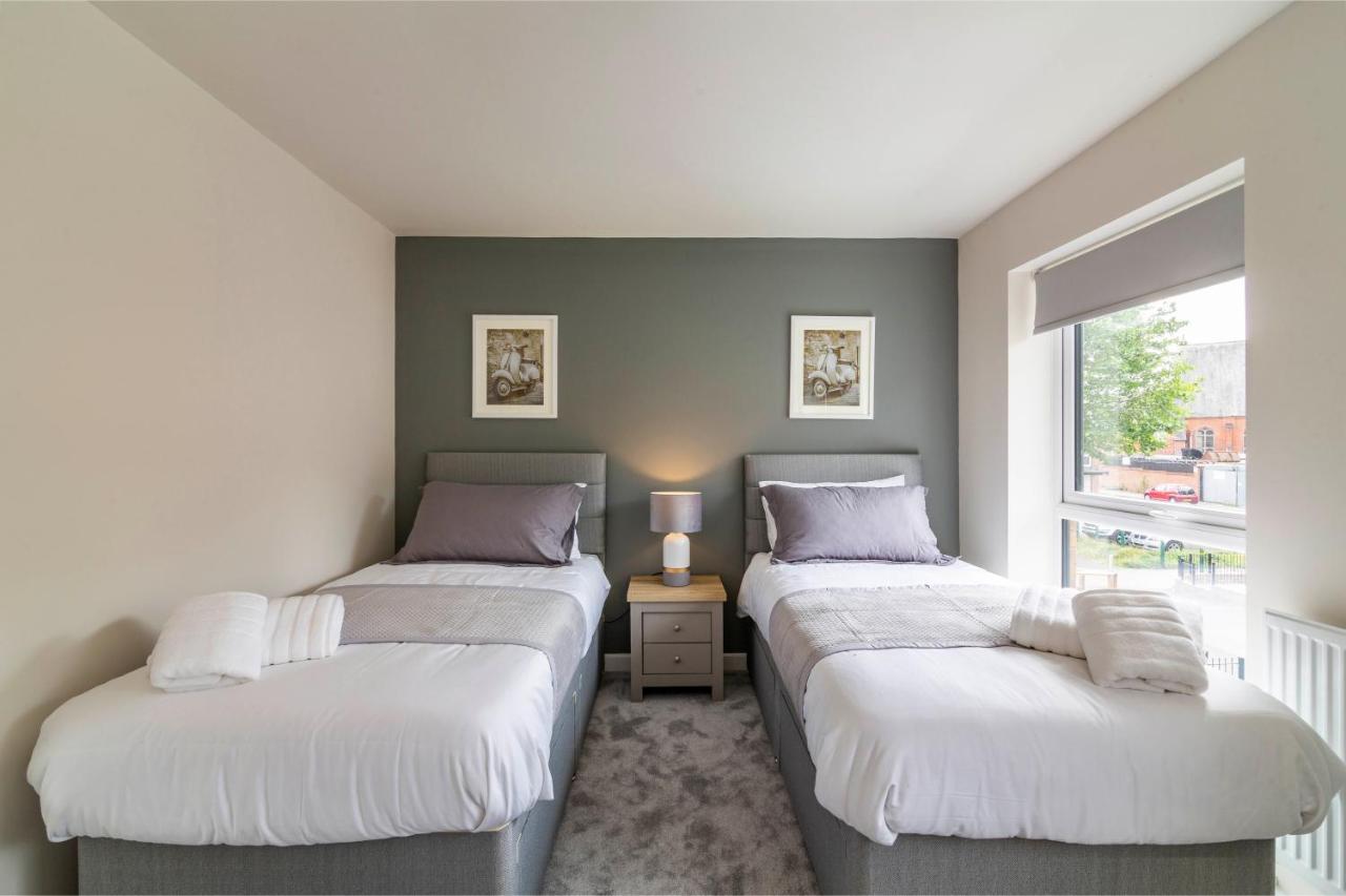 Blackstone Walk - Fabulous With Parking * Nottingham