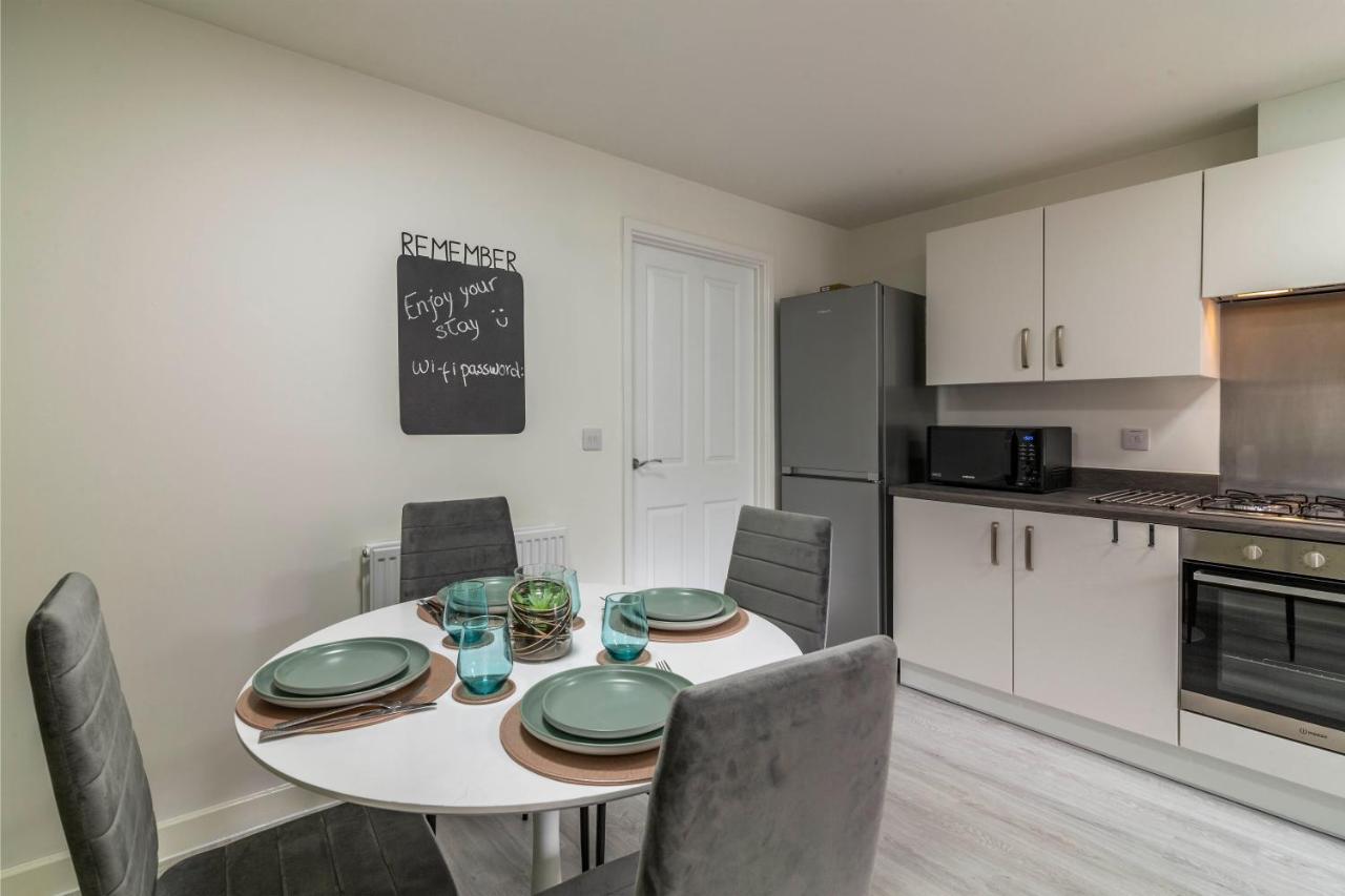 Blackstone Walk - Fabulous With Parking * Nottingham
