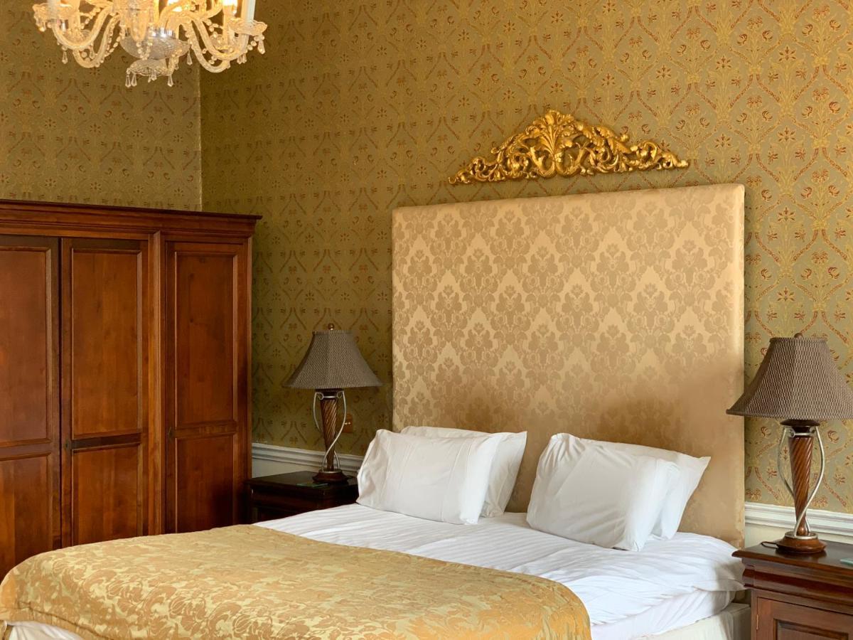 Colwick Hall Hotel 4*