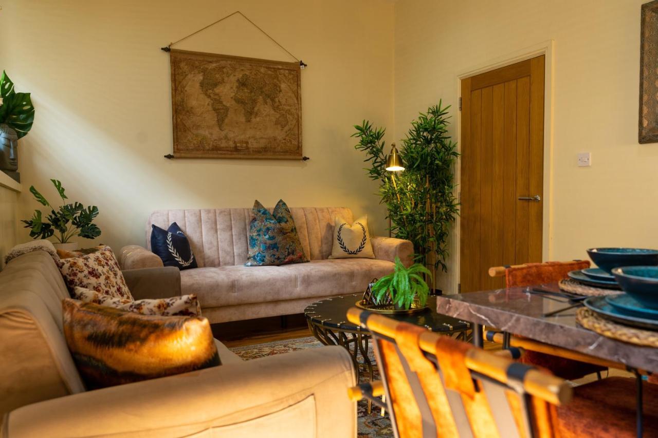 Apartment Luxury Centre Getaway - Prime Location Sleeps 7! Nottingham
