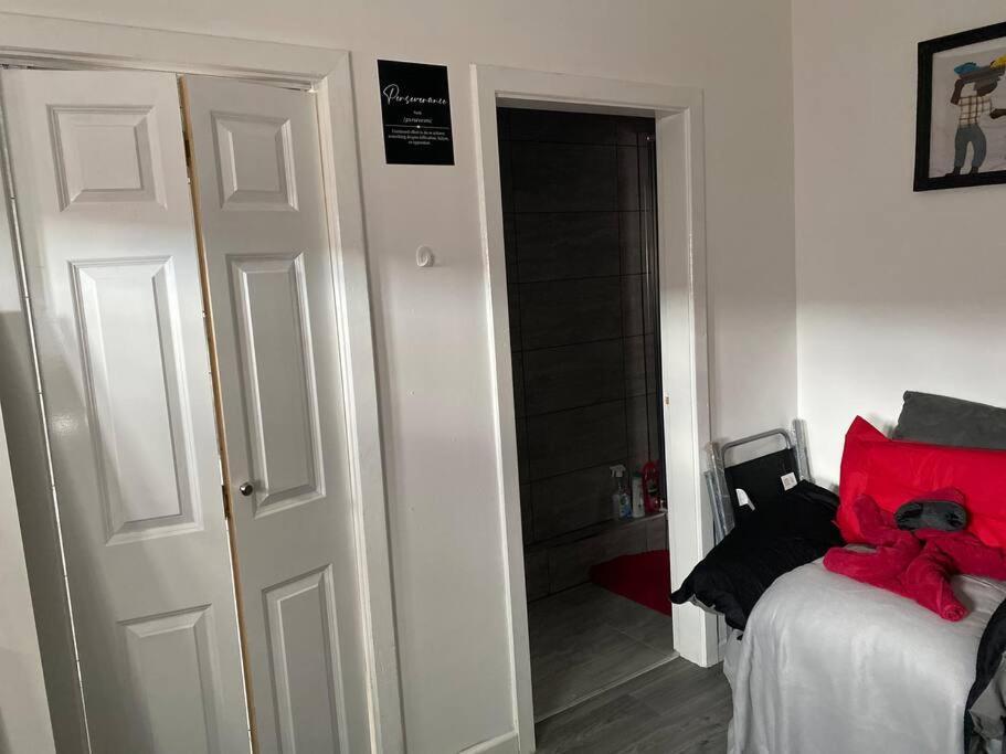Limpenny Garden Flat * Nottingham