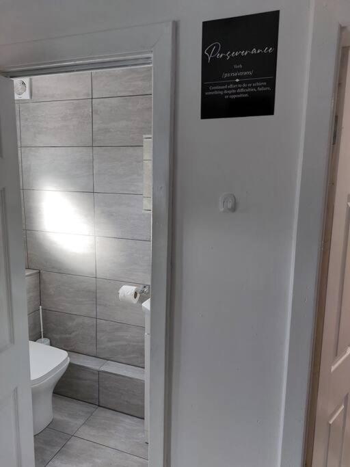 Apartamento Limpenny Garden Flat