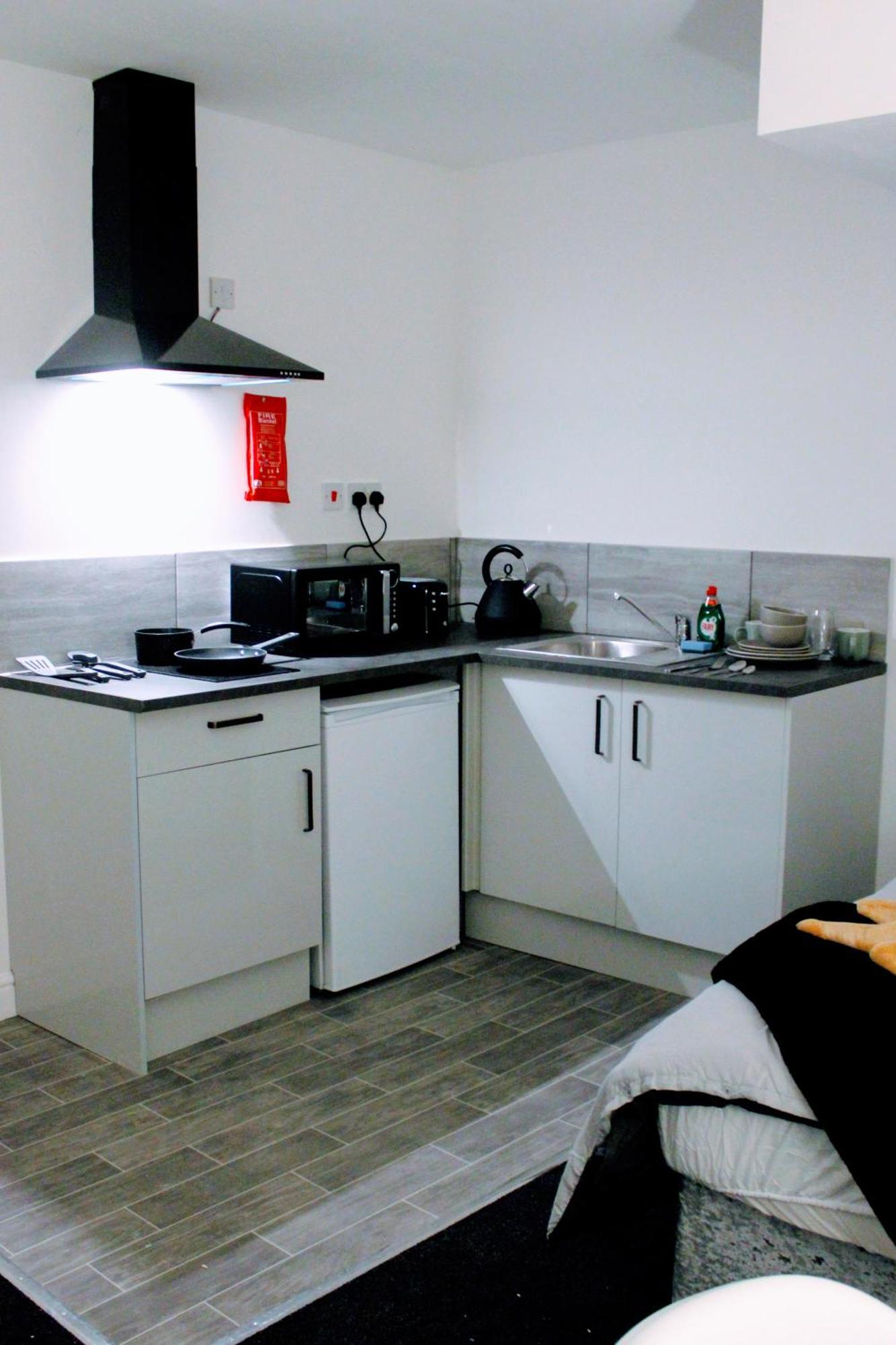 Easy Living - Burns Street *