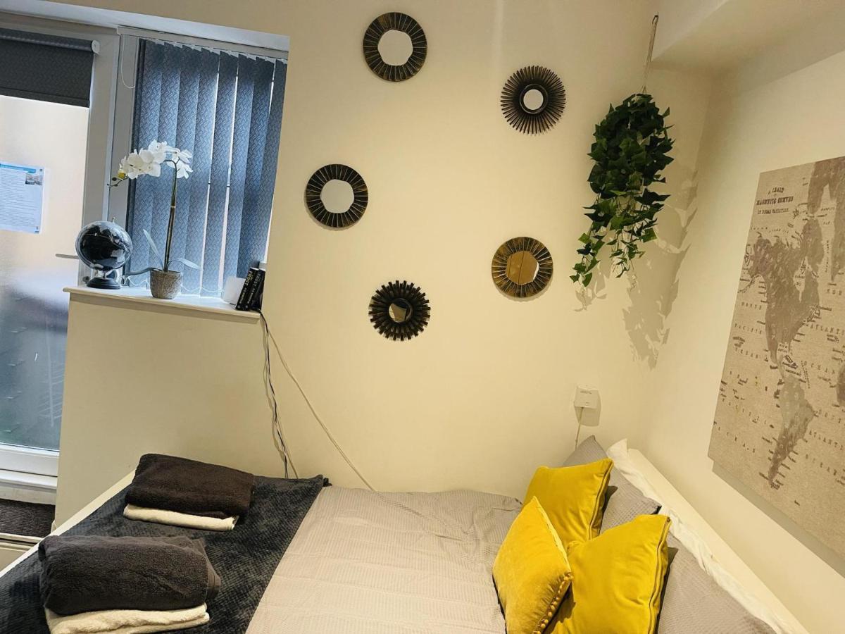 Apartamento Hidden Hot Tub Retreat In *