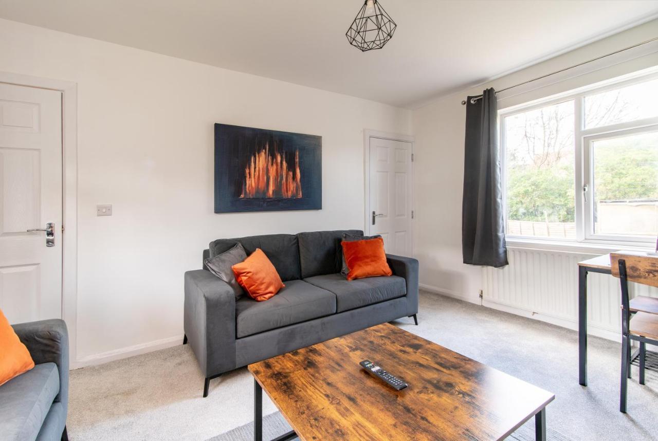 Newly Refurbished Homely 4br In Sherwood * Nottingham