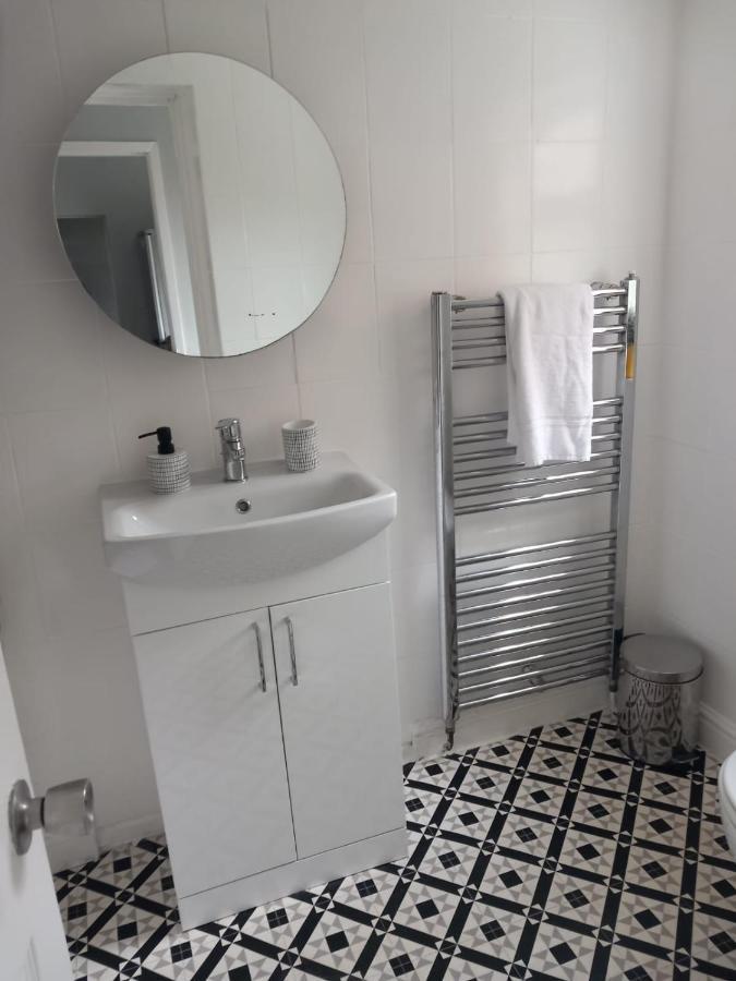 Holiday home Pearson House - Huku Kwetu 3 Bedroom End Of Terrance House - Family And Business Group Self Catering -huku Kwetu *