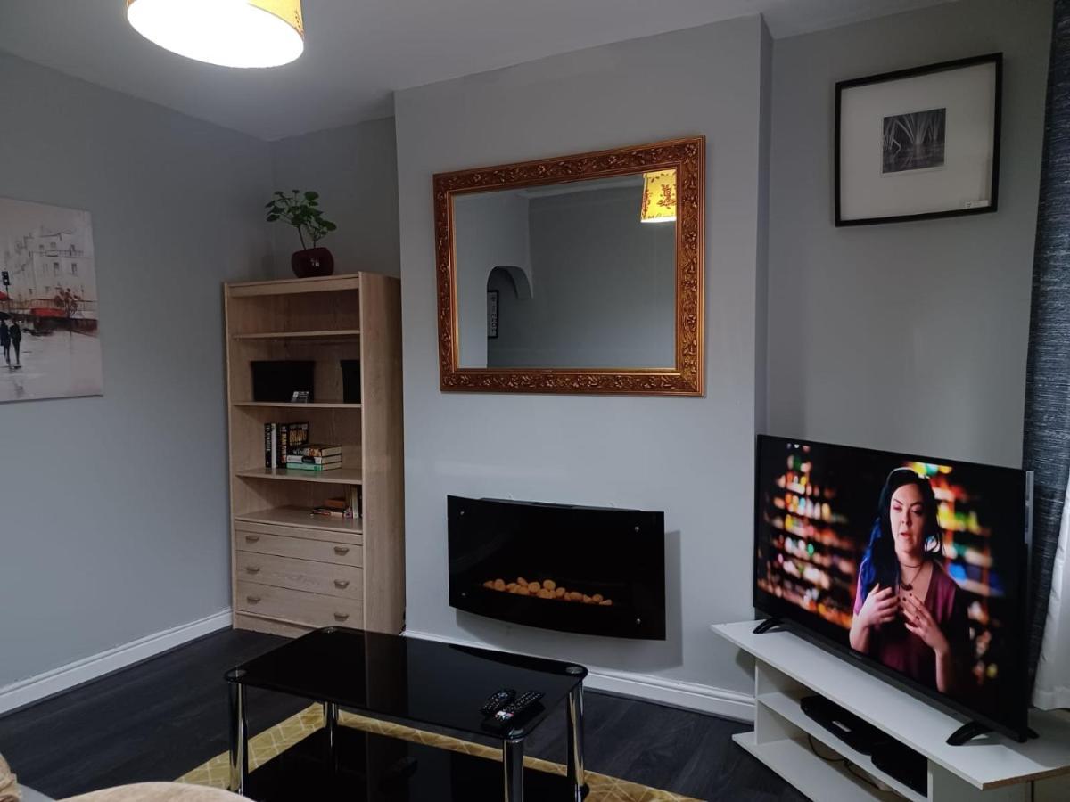 Pearson House - Huku Kwetu 3 Bedroom End Of Terrance House - Family And Business Group Self Catering -huku Kwetu