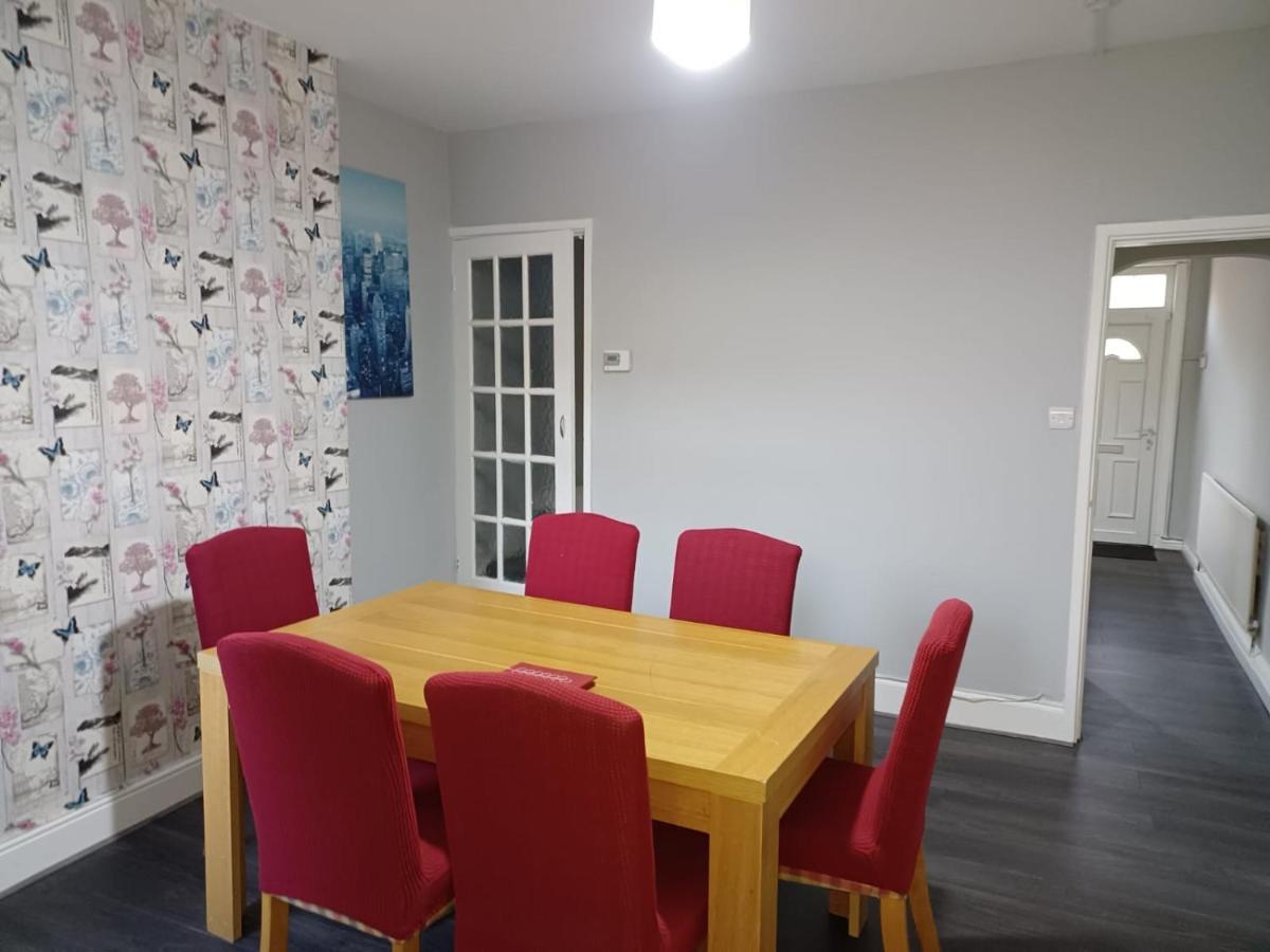 Pearson House - Huku Kwetu 3 Bedroom End Of Terrance House - Family And Business Group Self Catering -huku Kwetu Holiday home