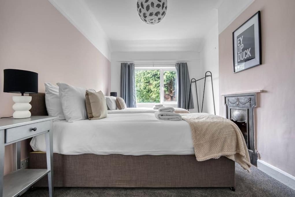 Stylish - Fast Wi-fi-free Parking Nottingham