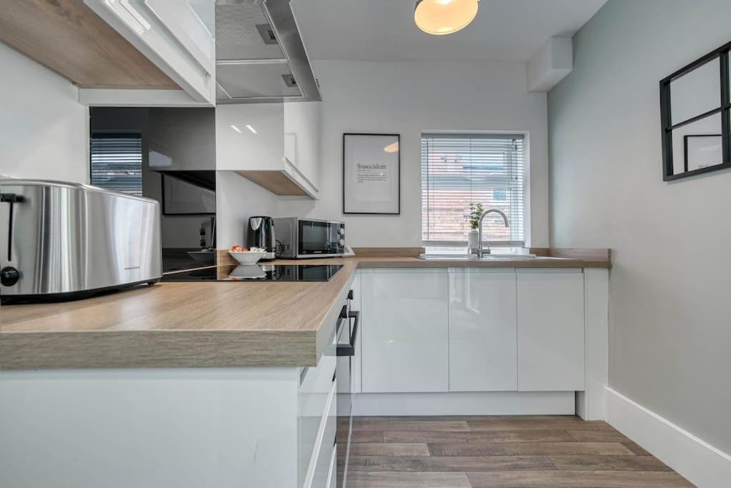 Stylish - Fast Wi-fi-free Parking Holiday home