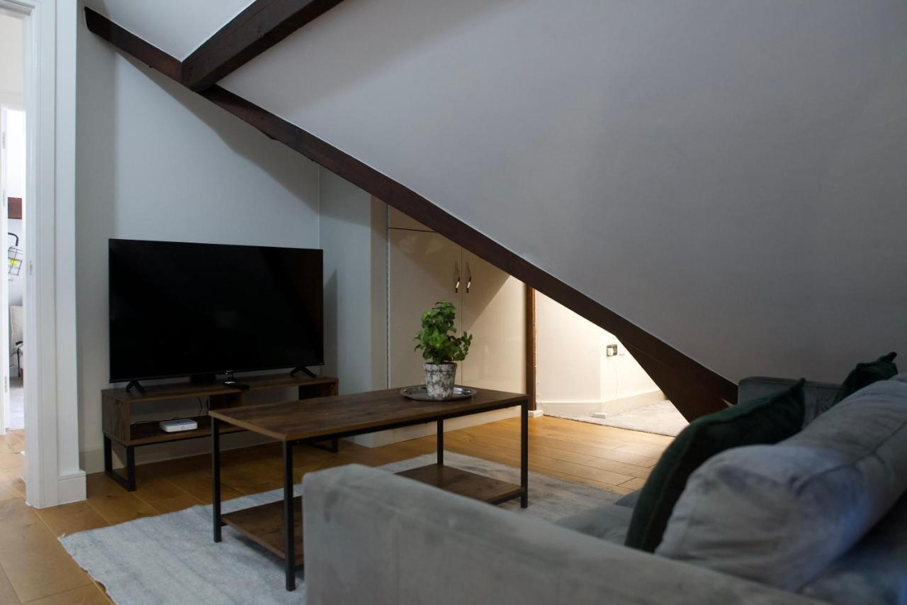 Apartment Luxury Penthouse In Central