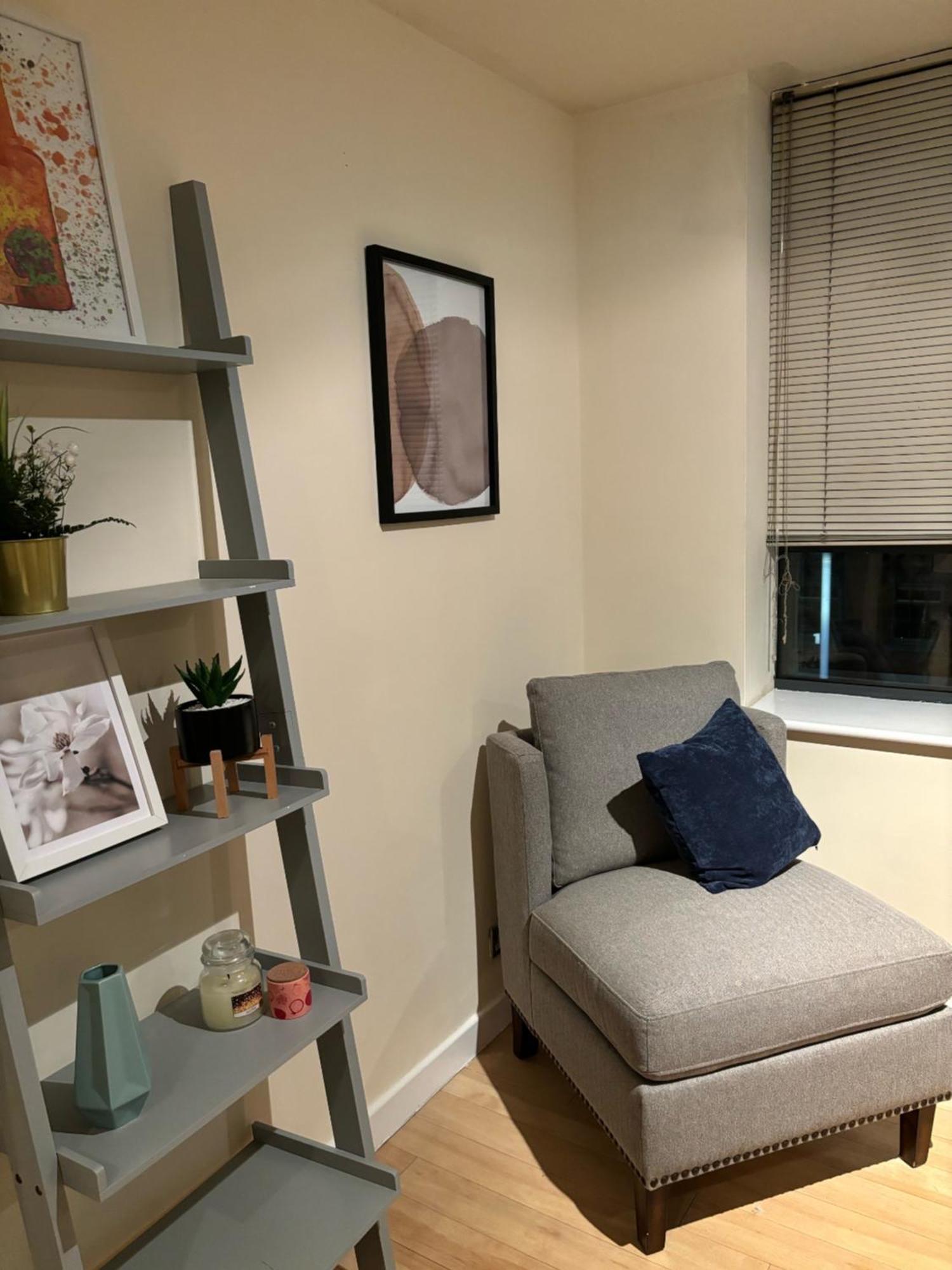 Modern 2 Bdr Flat In Centre With Free Parking Nottingham
