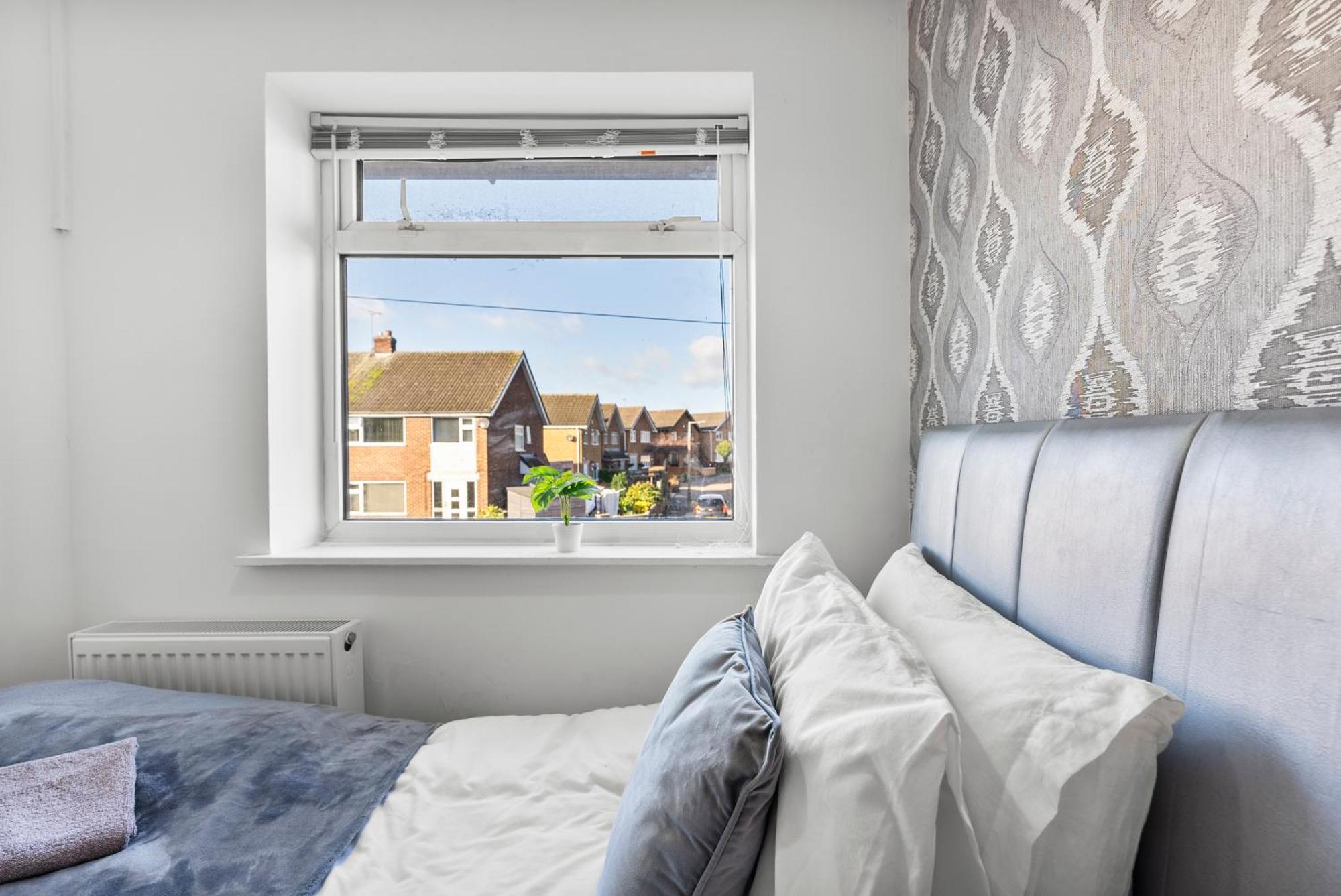 Lovely Nottingham Home - Parking And Garden *