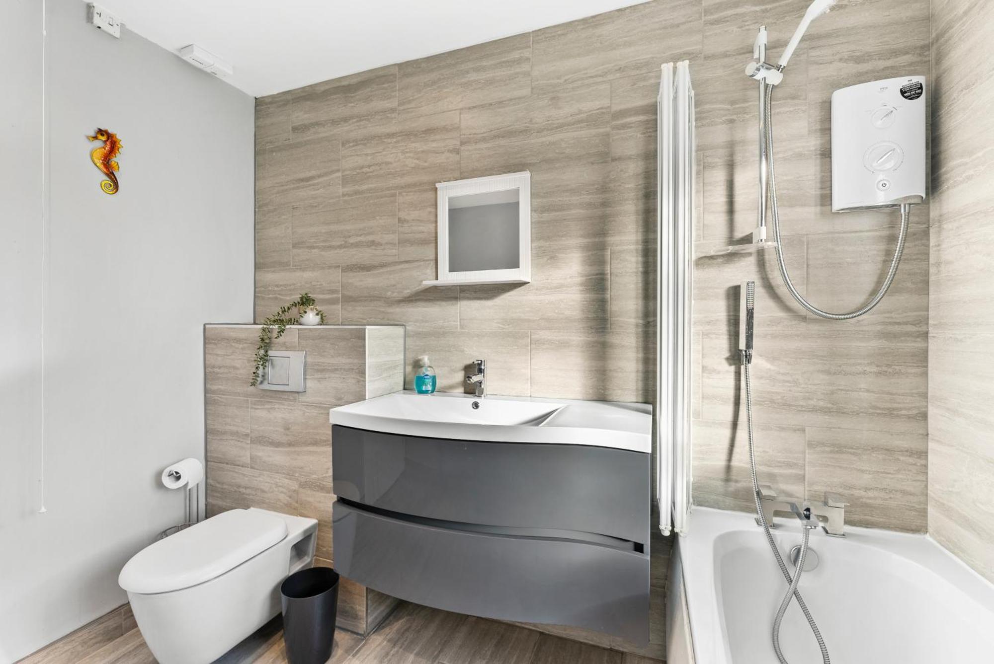 Lovely Nottingham Home - Parking And Garden Holiday home Nottingham