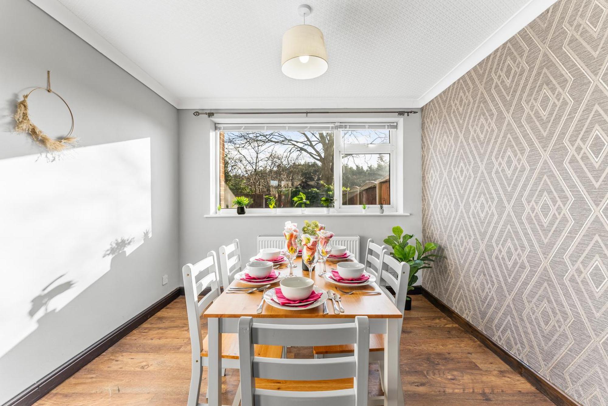 Lovely Nottingham Home - Parking And Garden Holiday home