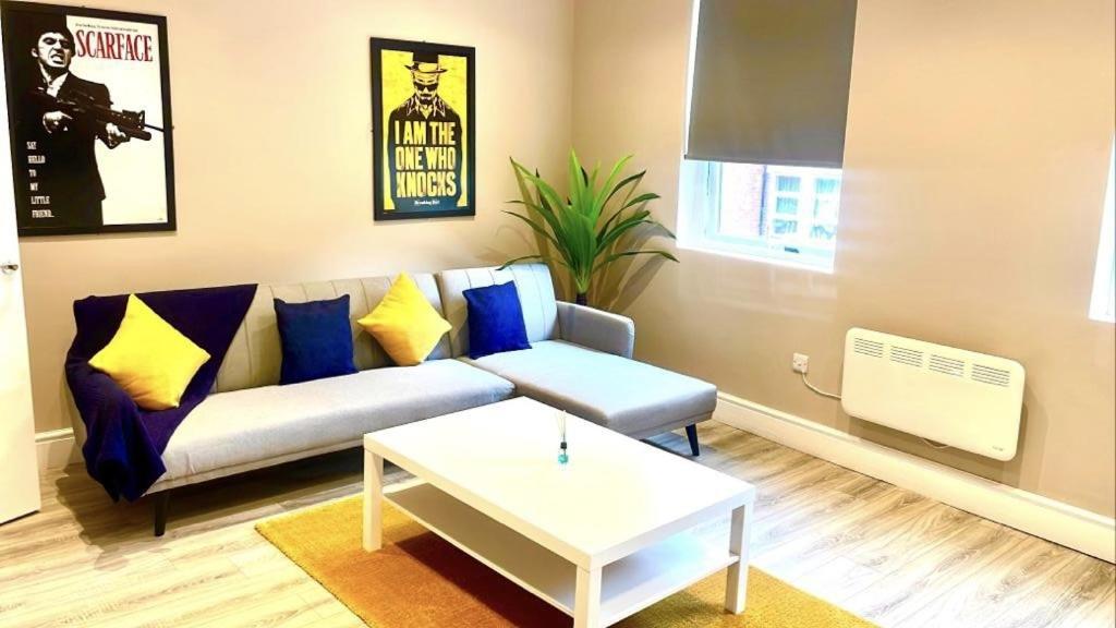 Apartment Spacious Near Citycentre Parking/wifi/netflix Nottingham