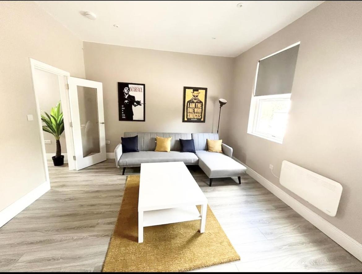 Spacious Near Citycentre Parking/wifi/netflix Apartment