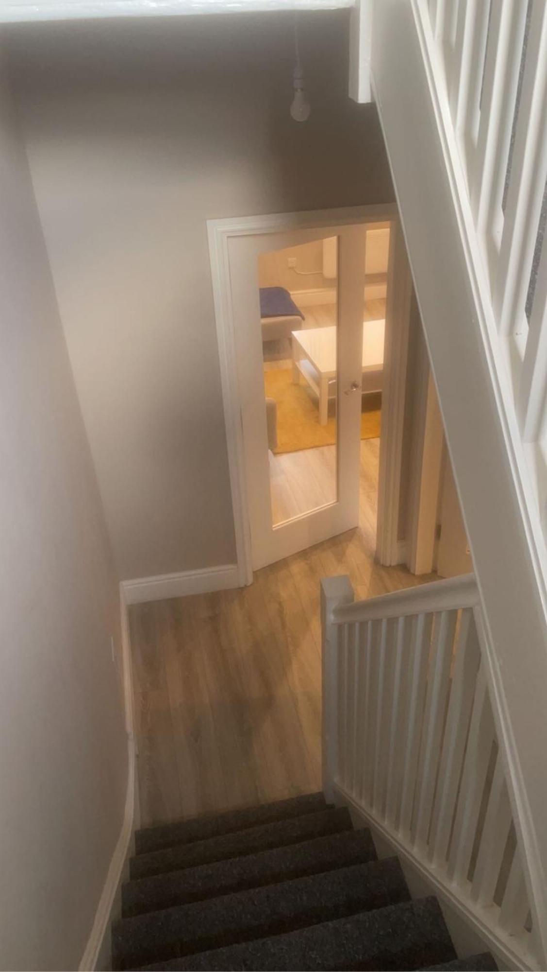 Spacious Near Citycentre Parking/wifi/netflix Nottingham