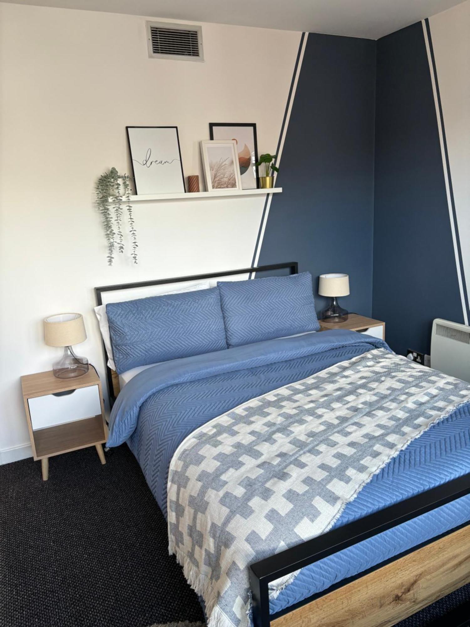 Modern 2 Bdr Flat In Centre With Free Parking Apartment *