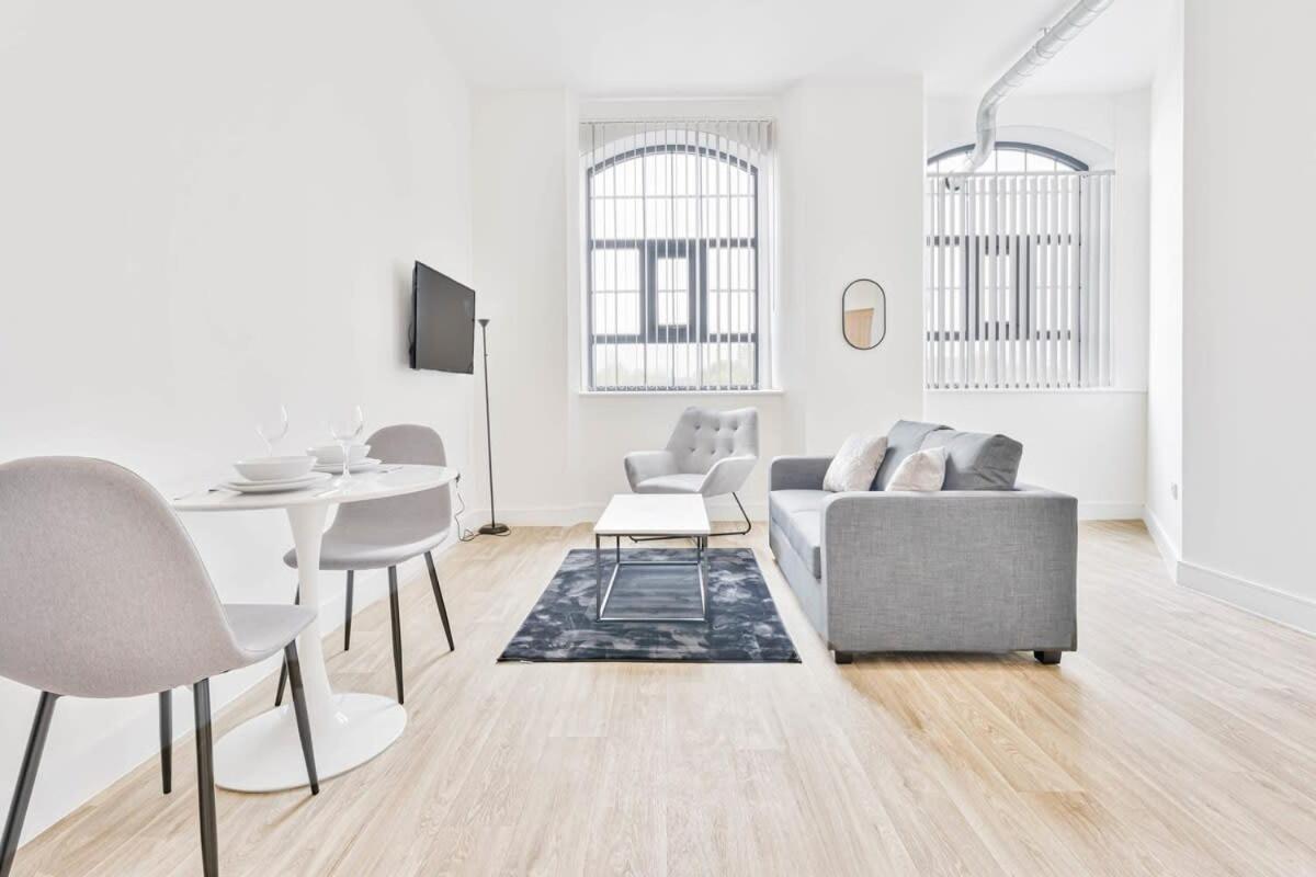 Modern 1 Bedroom In