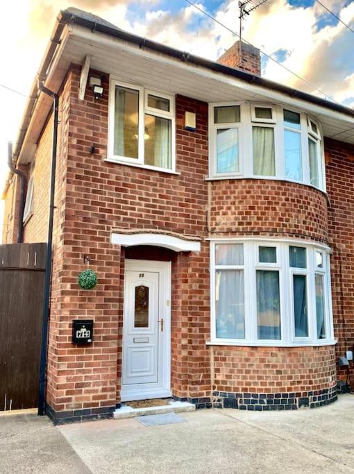 The Modern House - Beeston Holiday home Nottingham