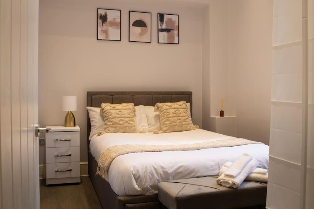 Spacious In Centre - Free Parking Apartamento *
