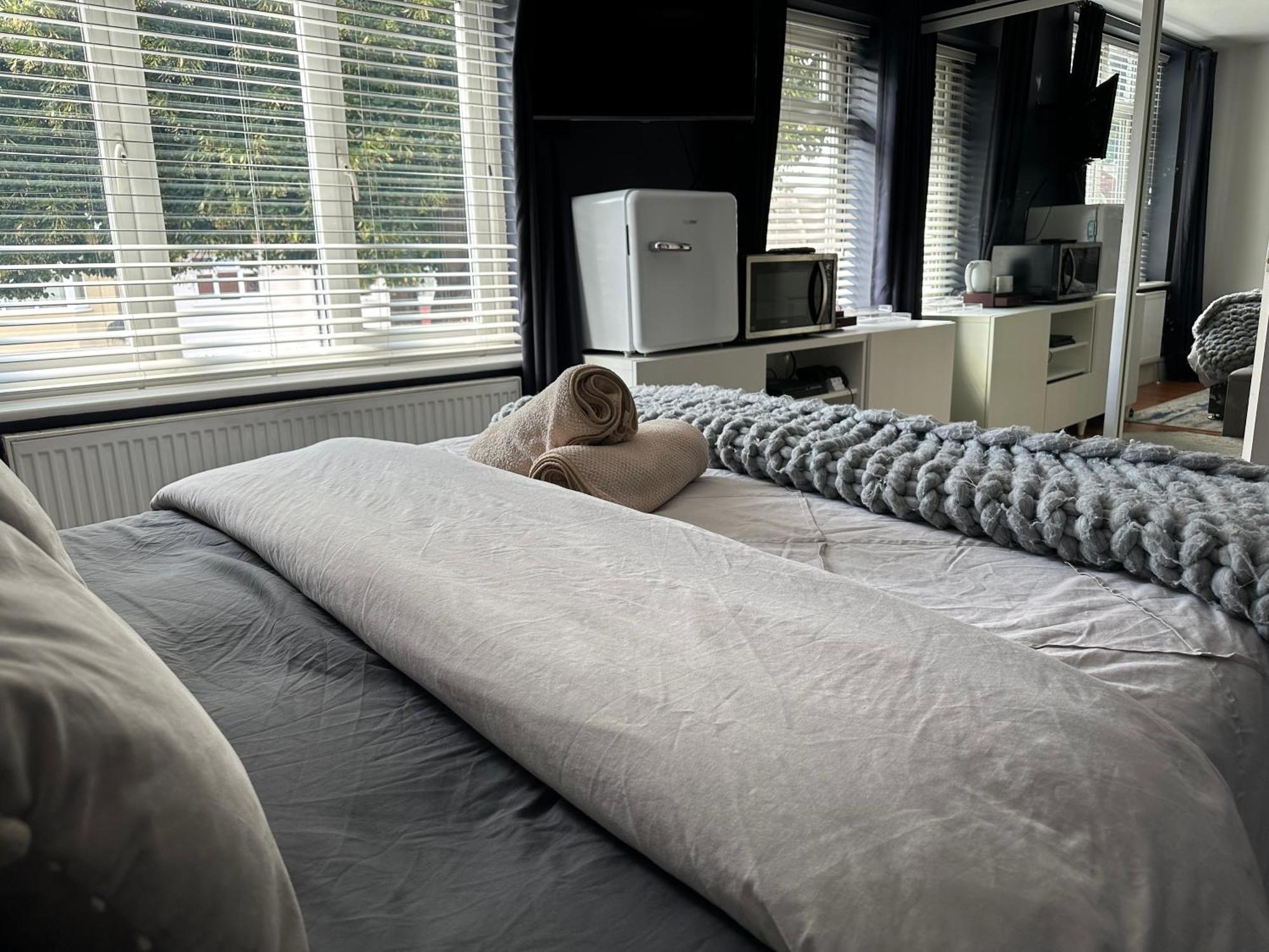 Lux Akinle Homestay