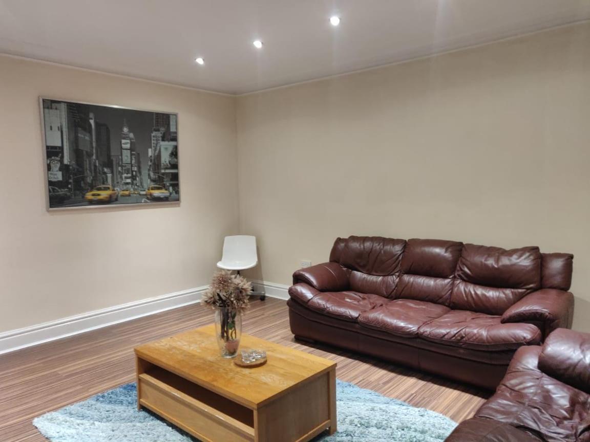 Nice Double Near Cricket & Football Ground Casa de hóspedes Nottingham