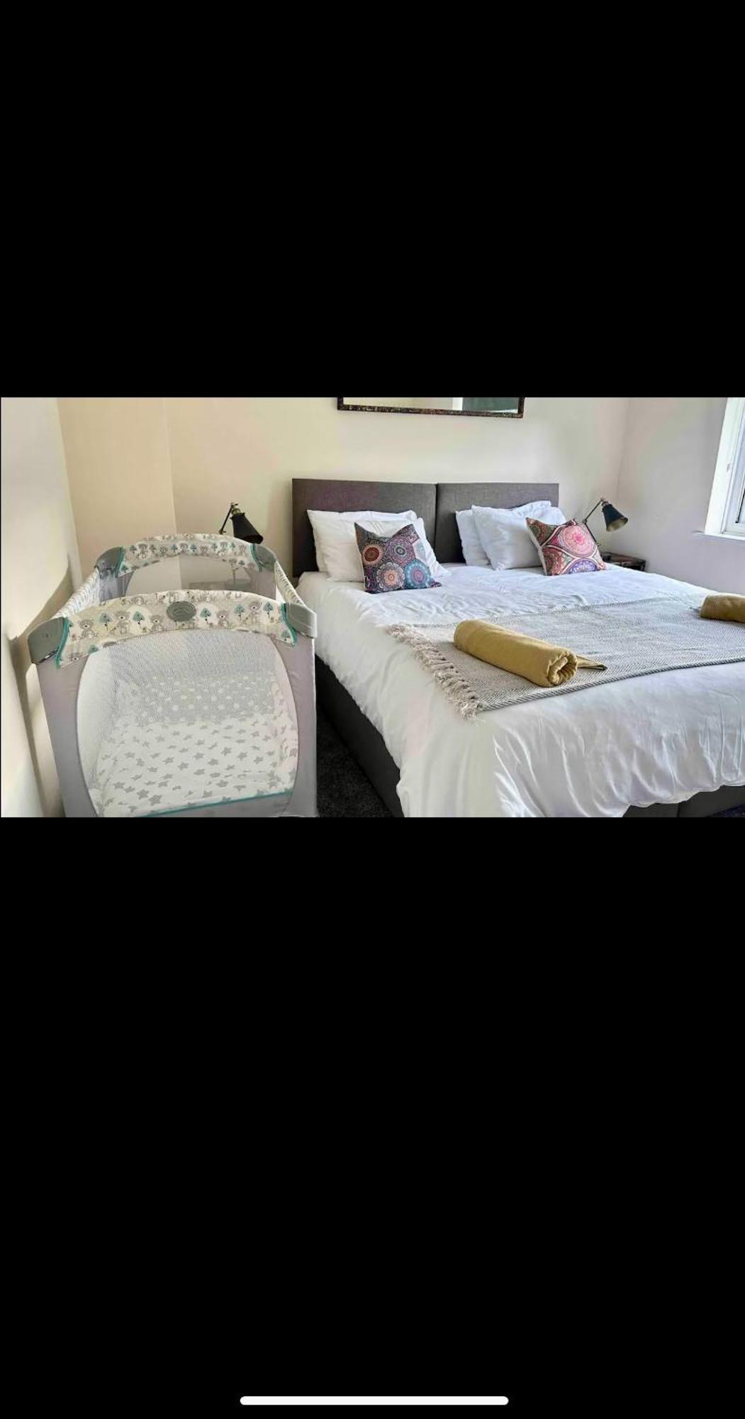 Holiday home 5 Minutes From M1 Sleeps Up To 7 Perfect For Contractors Leisure Relocators King Or Twin Bed Options